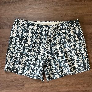 J Crew navy & cream starfish pattern linen chino Shorts Size 4